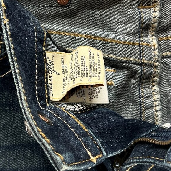 Miss Me Signature Mid Skirt Womens 28 Straight Mini Stretch Zip Denim Dark Wash - Picture 13 of 13